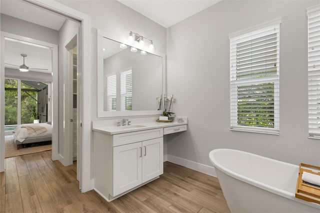 8145 GRANDE SHORES DRIVE, Sarasota, FL 34240