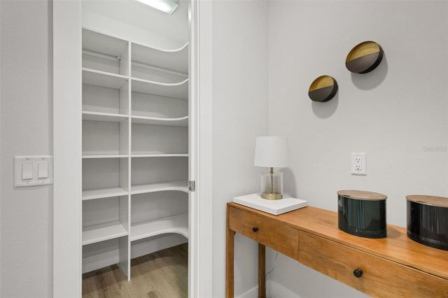 8145 GRANDE SHORES DRIVE, Sarasota, FL 34240