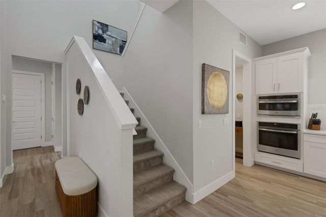 8145 GRANDE SHORES DRIVE, Sarasota, FL 34240