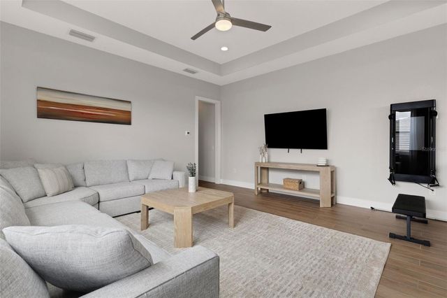 8145 GRANDE SHORES DRIVE, Sarasota, FL 34240