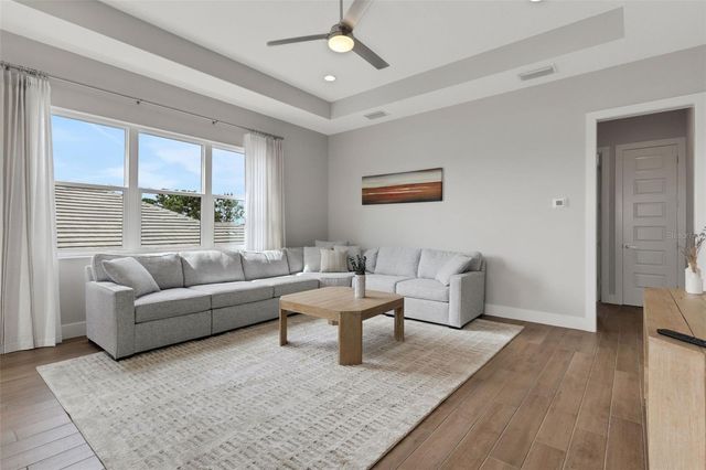 8145 GRANDE SHORES DRIVE, Sarasota, FL 34240