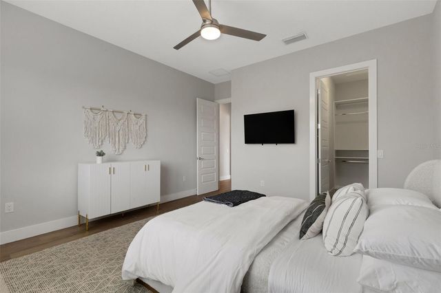 8145 GRANDE SHORES DRIVE, Sarasota, FL 34240