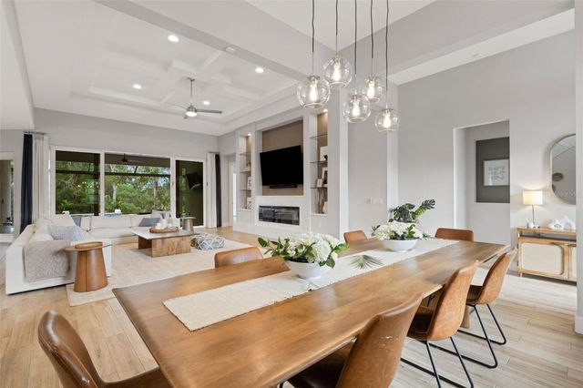 8145 GRANDE SHORES DRIVE, Sarasota, FL 34240