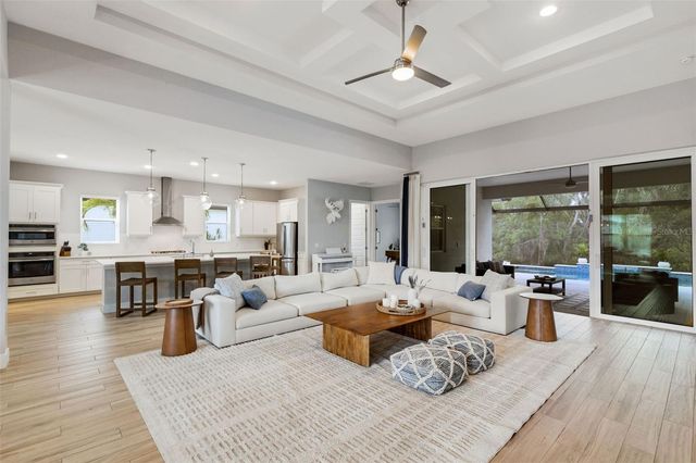 8145 GRANDE SHORES DRIVE, Sarasota, FL 34240