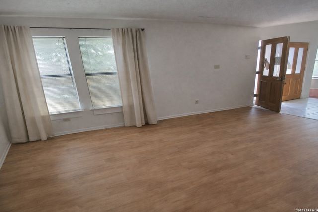 3919 Creek Spg, San Antonio, TX 78230