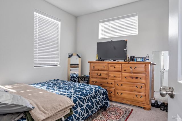 1594 NE Waterside Ln NE, Rohnert Park, CA 94928