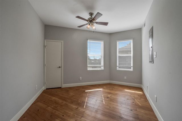 2507 Bay Oaks Harbor Drive, Baytown, TX 77523