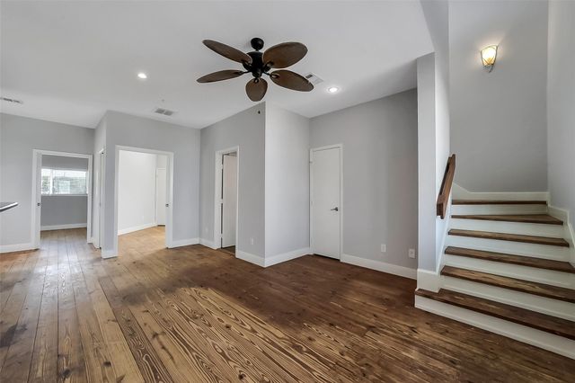 2507 Bay Oaks Harbor Drive, Baytown, TX 77523