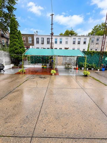 97-46 77th Street 2nd Floor, Ozone Park, NY 11416