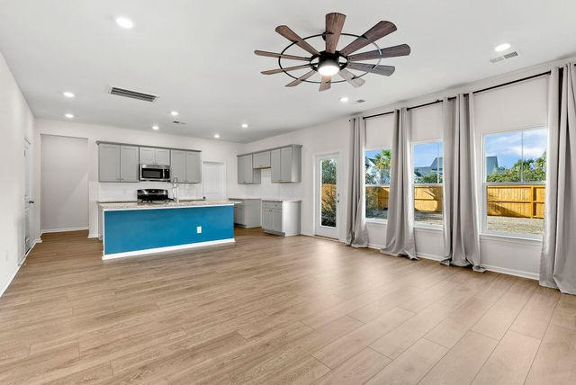 104 Country Gate Lane, Summerville, SC 29485