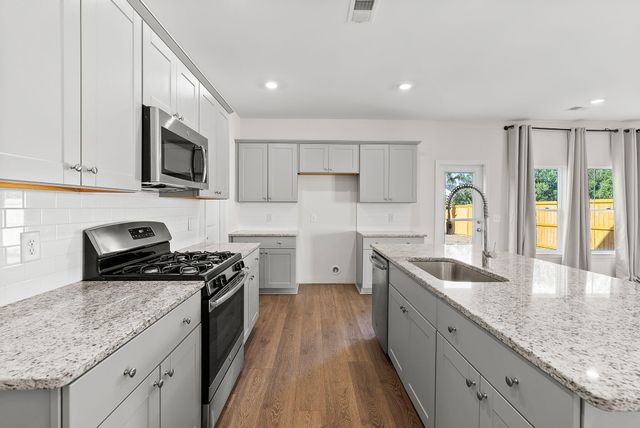 104 Country Gate Lane, Summerville, SC 29485