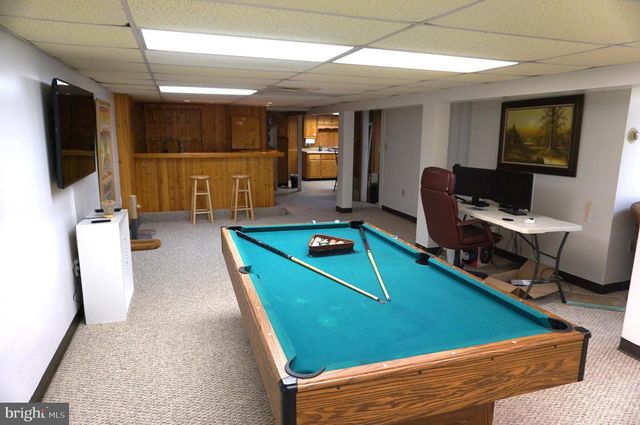 20 CORAL DR, Hamilton, NJ 08619