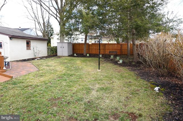 20 CORAL DR, Hamilton, NJ 08619