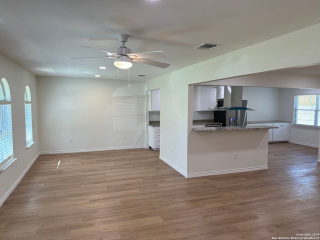 1703 SEARCY DR, San Antonio, TX 78232