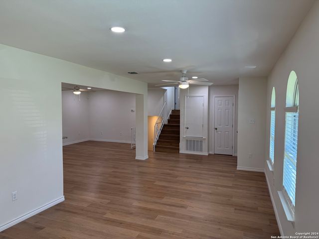 1703 SEARCY DR, San Antonio, TX 78232
