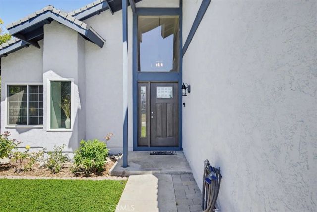 27923 Redwood Glen Road, Valencia, CA 91354