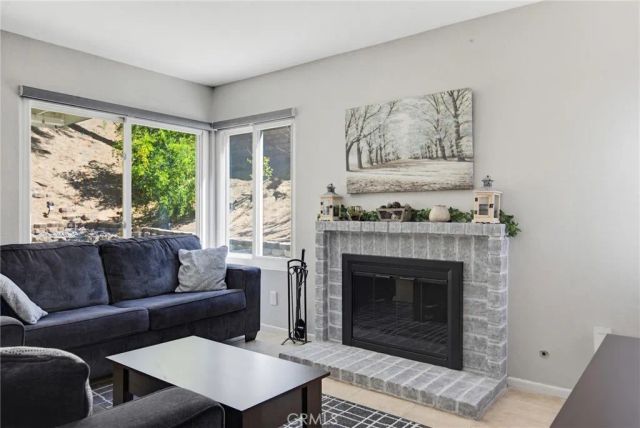 27923 Redwood Glen Road, Valencia, CA 91354