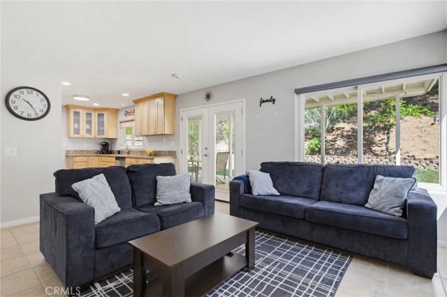 27923 Redwood Glen Road, Valencia, CA 91354