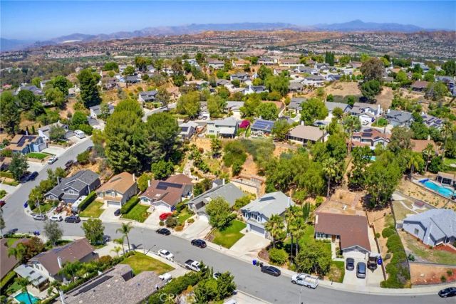 27923 Redwood Glen Road, Valencia, CA 91354