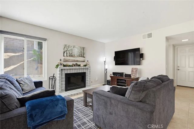 27923 Redwood Glen Road, Valencia, CA 91354