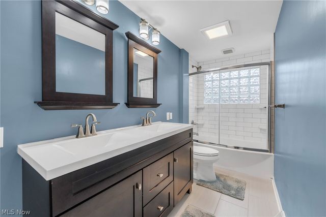 2820 Fort Island Drive, Fairlawn, OH 44333