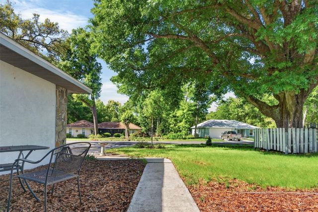 2393 W FAIRWAY LOOP, Citrus Springs, FL 34434