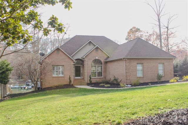 388 Ponderosa Circle, Mooresville, NC 28117