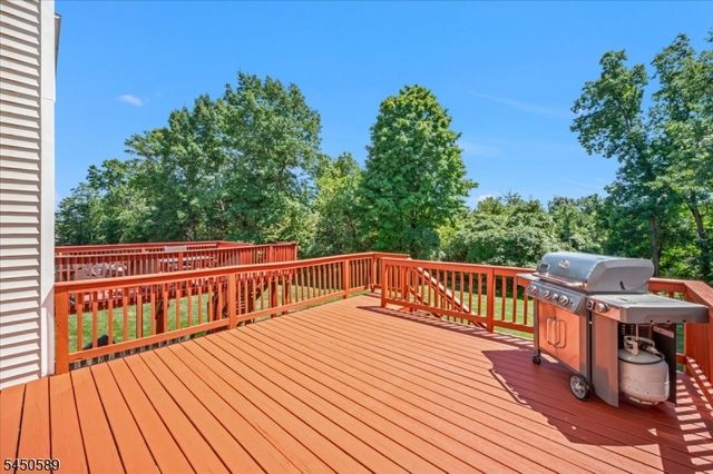 107 Choctaw Ridge Rd, Branchburg Twp., NJ 08876
