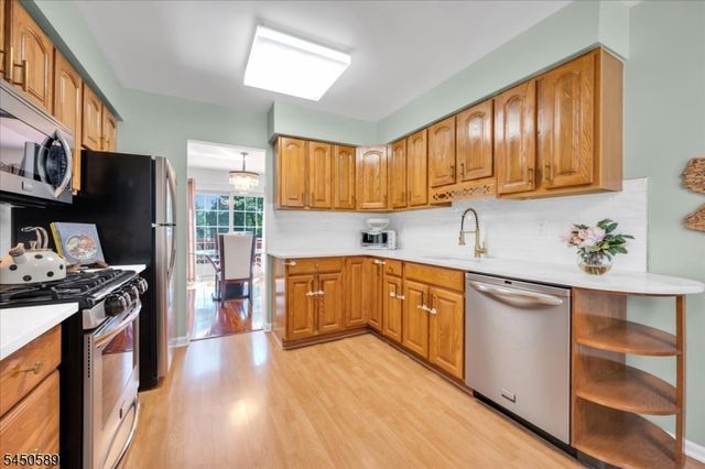 107 Choctaw Ridge Rd, Branchburg Twp., NJ 08876
