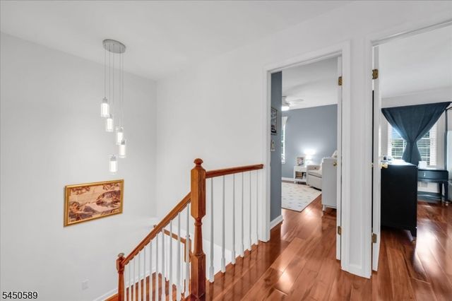 107 Choctaw Ridge Rd, Branchburg Twp., NJ 08876
