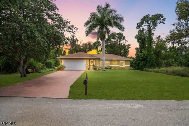 8434 Butternut RD, Fort Myers, FL 33967