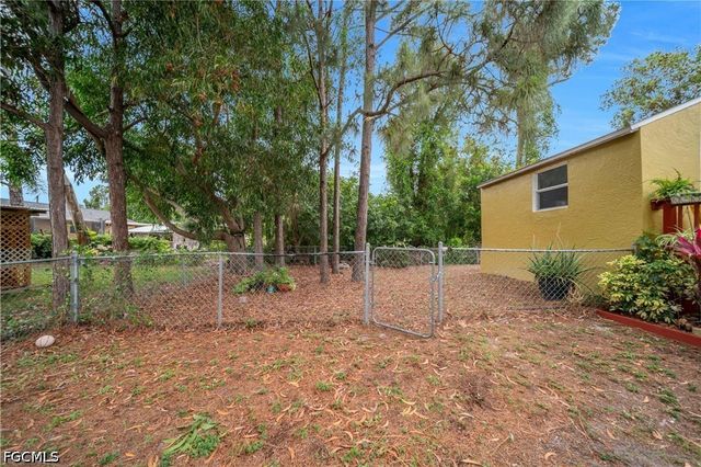 8434 Butternut RD, Fort Myers, FL 33967