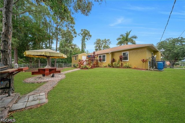 8434 Butternut RD, Fort Myers, FL 33967