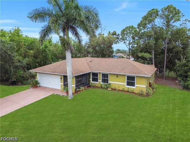 8434 Butternut RD, Fort Myers, FL 33967