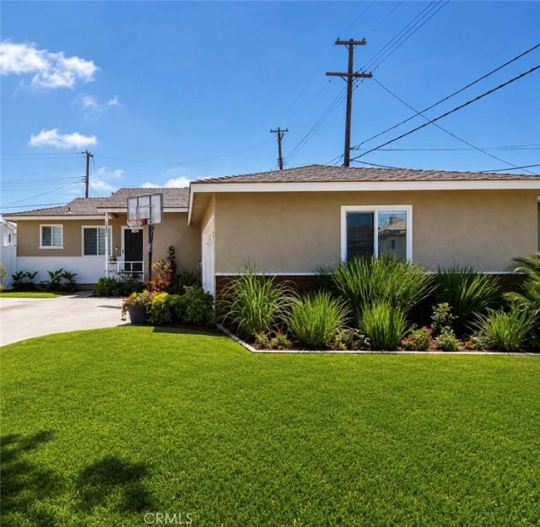 18406 Florwood Avenue, Torrance, CA 90504