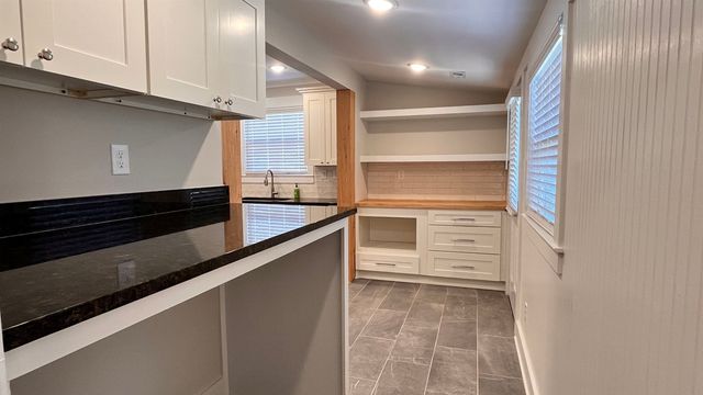 406 S FENWICK RD, Memphis, TN 38111