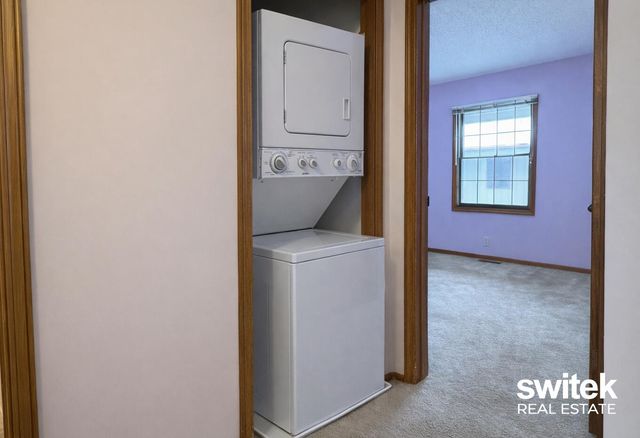 202 Bona Vista Drive NW, Grand Rapids, MI 49504