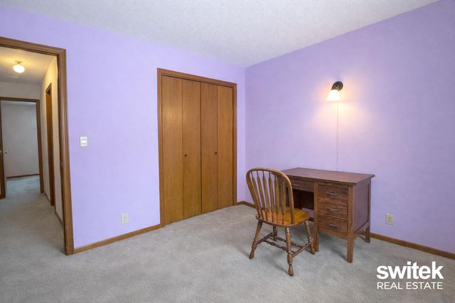 202 Bona Vista Drive NW, Grand Rapids, MI 49504