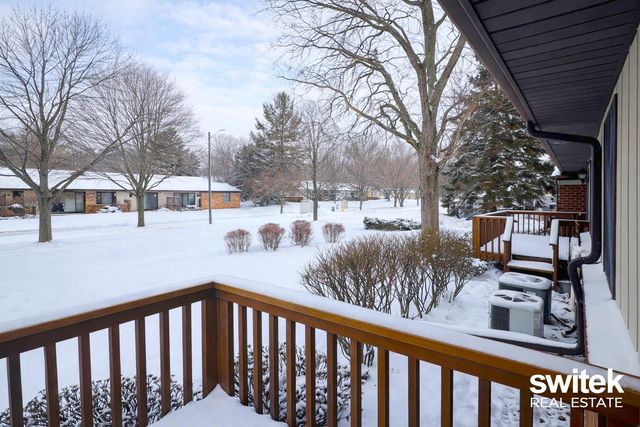 202 Bona Vista Drive NW, Grand Rapids, MI 49504