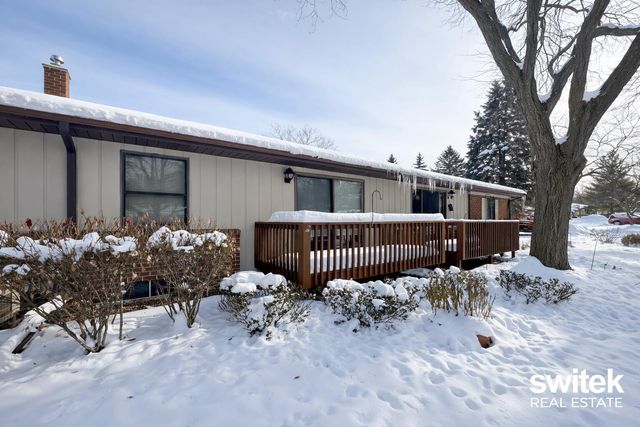 202 Bona Vista Drive NW, Grand Rapids, MI 49504