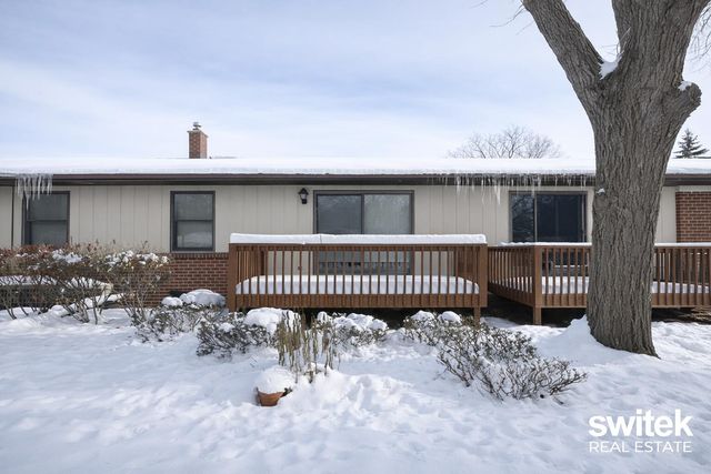 202 Bona Vista Drive NW, Grand Rapids, MI 49504