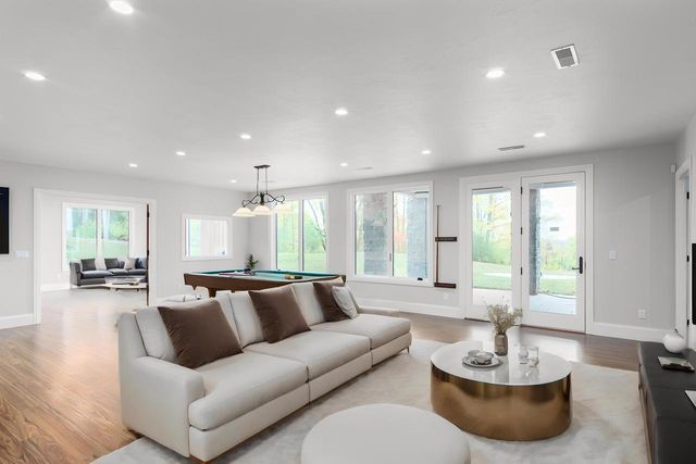 6800 N PURDY PARKWAY, Appleton, WI 54913