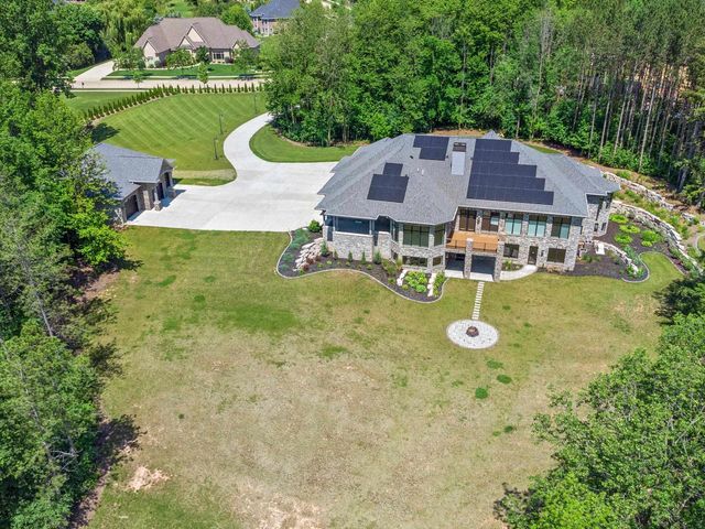 6800 N PURDY PARKWAY, Appleton, WI 54913