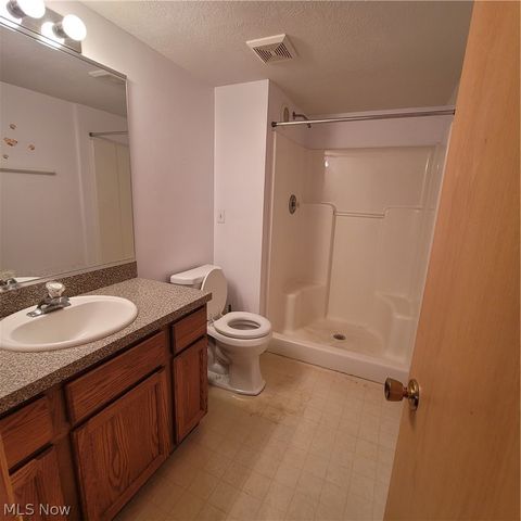 148 Woodland, Cortland, OH 44410