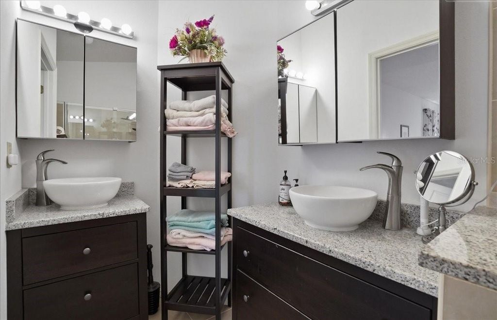 Image 25 of property listing at 1276 SPOONBILL LANDINGS CIRCLE, Bradenton, FL 34209