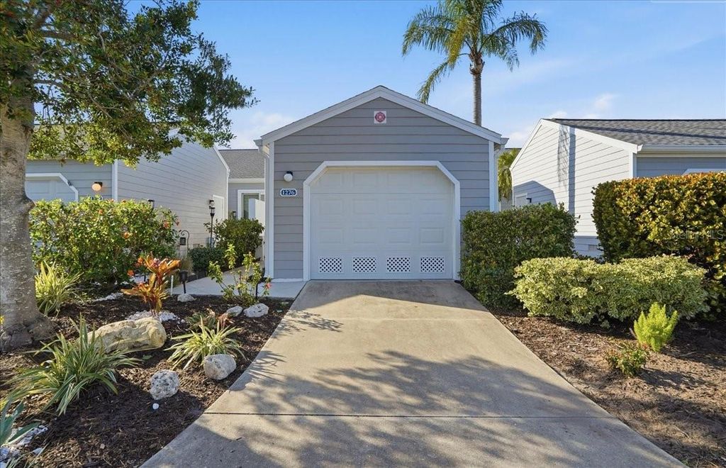 Image 6 of property listing at 1276 SPOONBILL LANDINGS CIRCLE, Bradenton, FL 34209