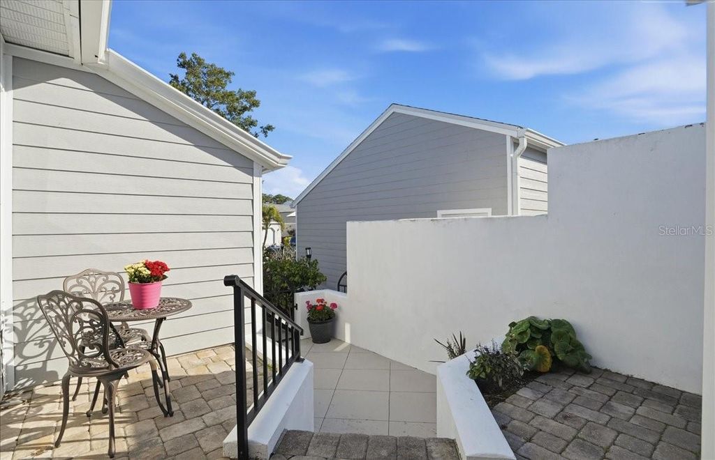 Image 10 of property listing at 1276 SPOONBILL LANDINGS CIRCLE, Bradenton, FL 34209