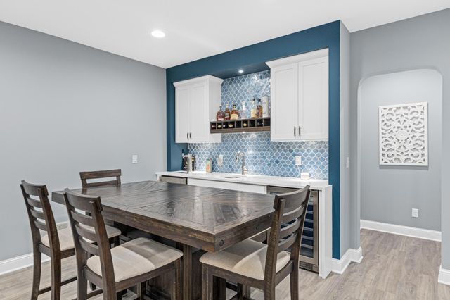 17330 61st Place N, Plymouth, MN 55446