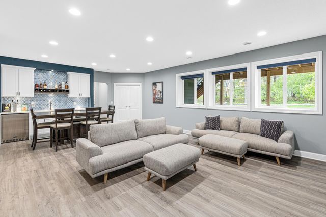 17330 61st Place N, Plymouth, MN 55446