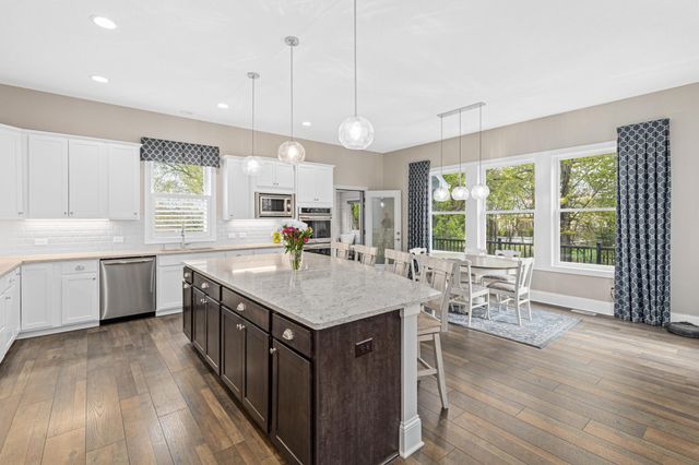 17330 61st Place N, Plymouth, MN 55446
